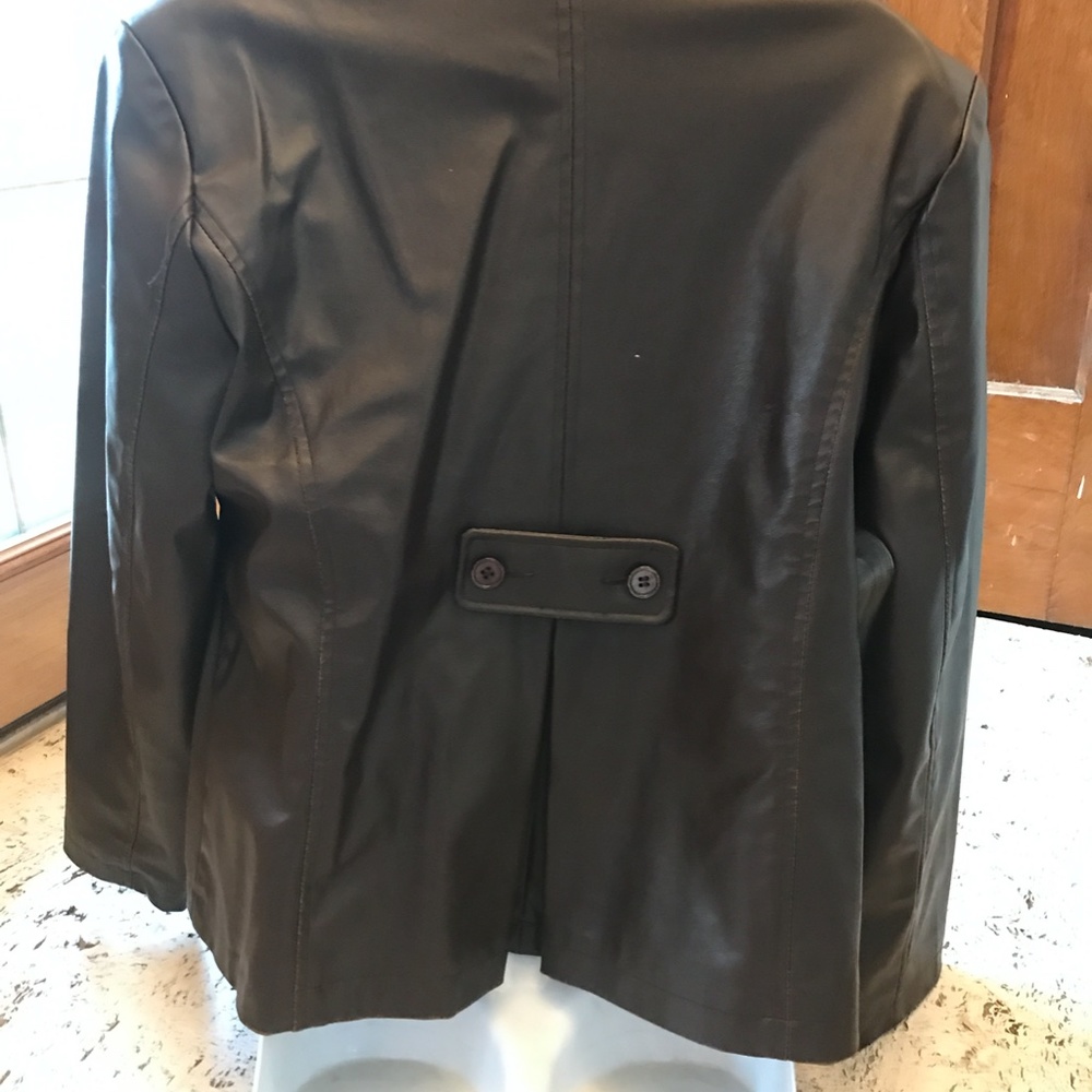 jacket - Picture 3 of 6